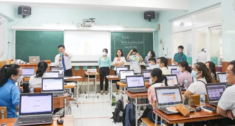 Khóa học ICT dành cho học sinh phổ thông